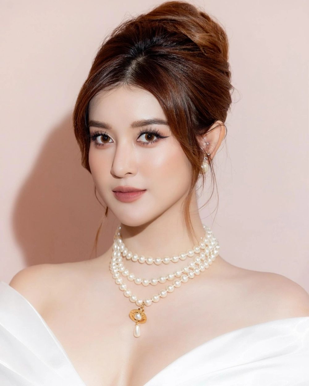 Trend Douyin cháy cùng ảnh gái xinh TikTok Trung Quốc