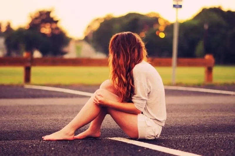 Tải hình avatar buồn cô đơn hợp tâm trạng