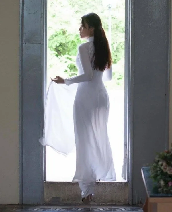 Chọn ngay hình chụp sau lưng nữ đẹp hợp gu bạn