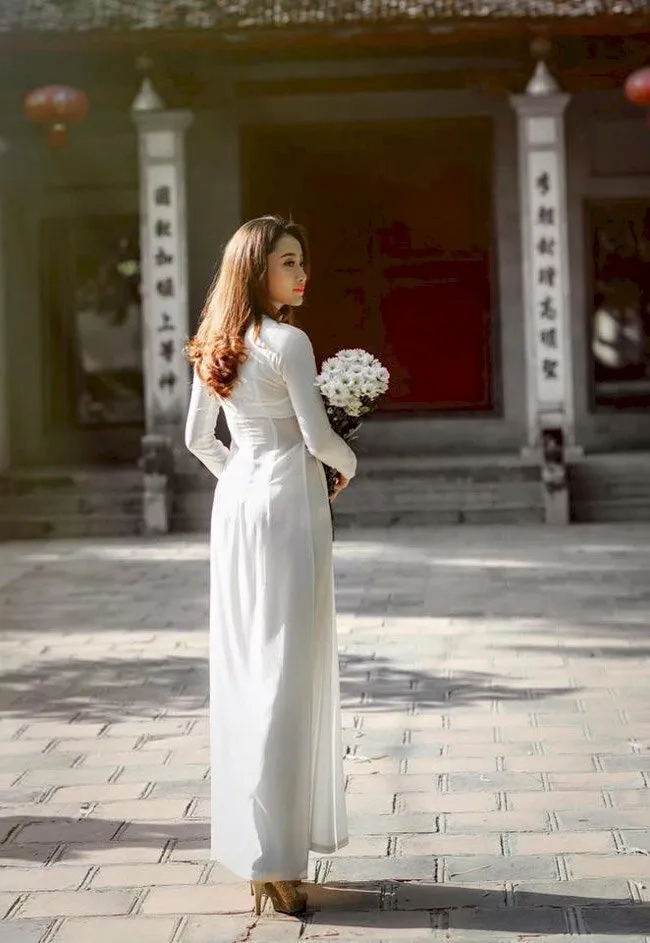 Ngắm trọn ảnh chụp sau lưng nữ đẹp ấn tượng