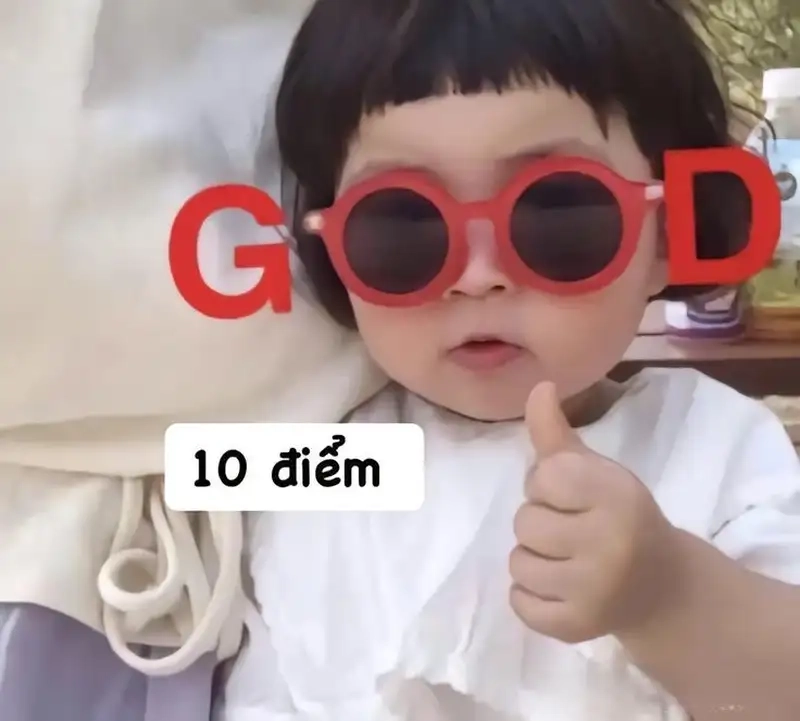 Tận hưởng niềm vui cùng meme em bé cute hài hước