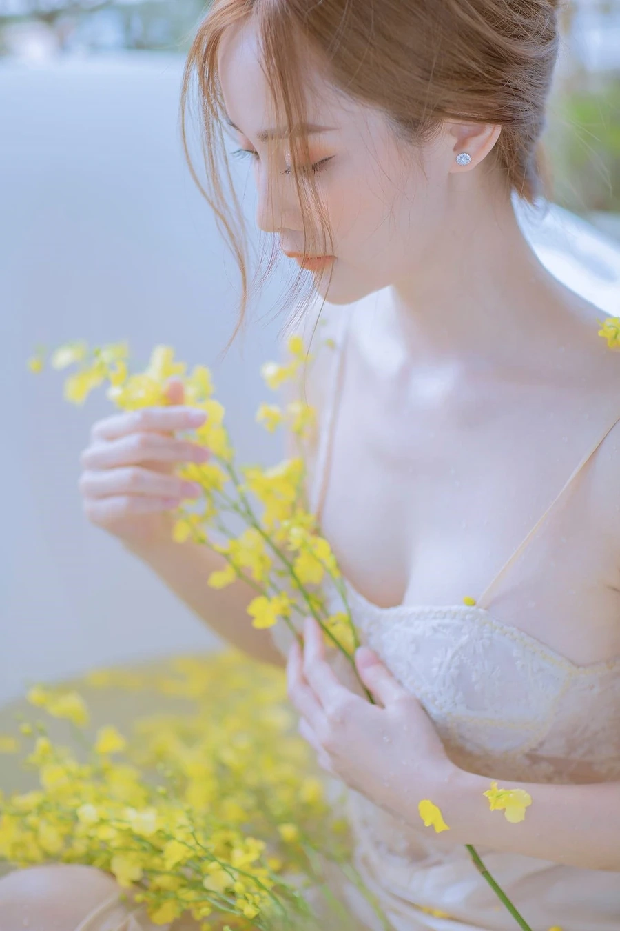 Đổi mới với avatar cô gái cute