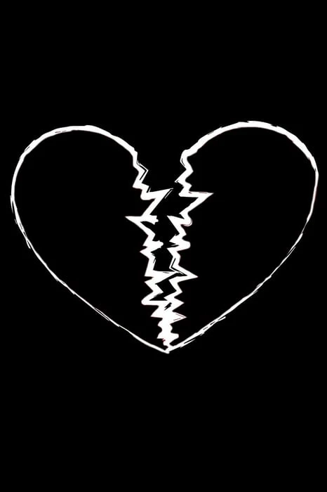 Gợi ý hình màu đen có trái tim lạ mắt