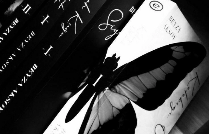 Cập nhật hình ảnh đại diện buồn khi tâm trạng