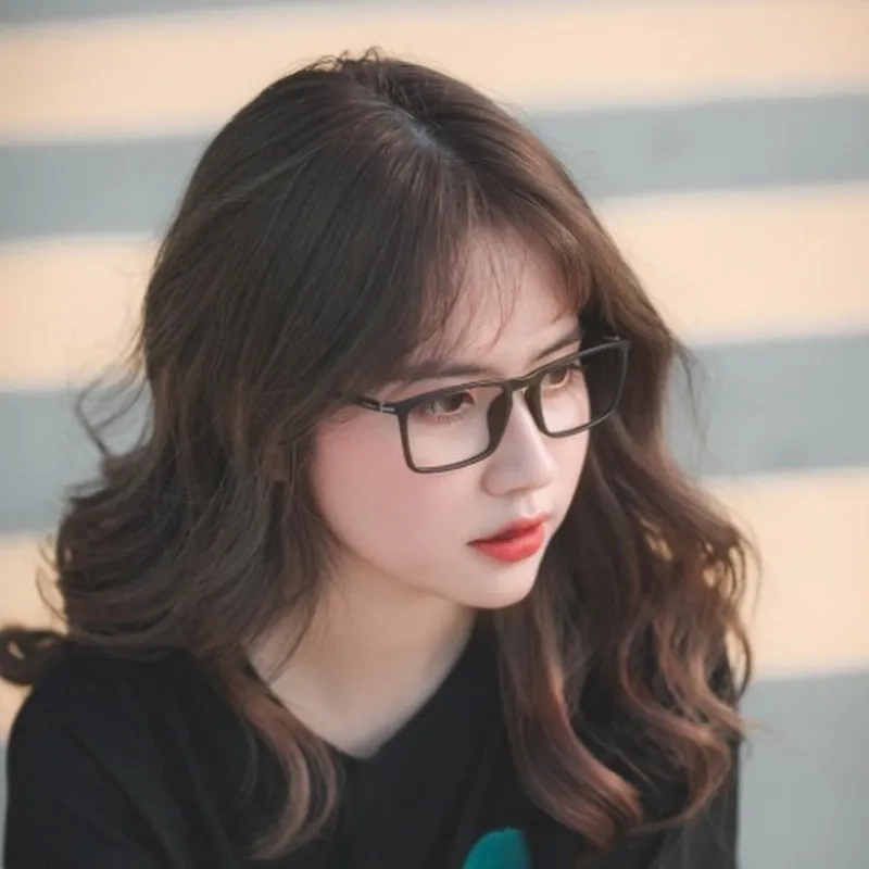 Xem ngay gái xinh tóc ngắn sexy nổi bật