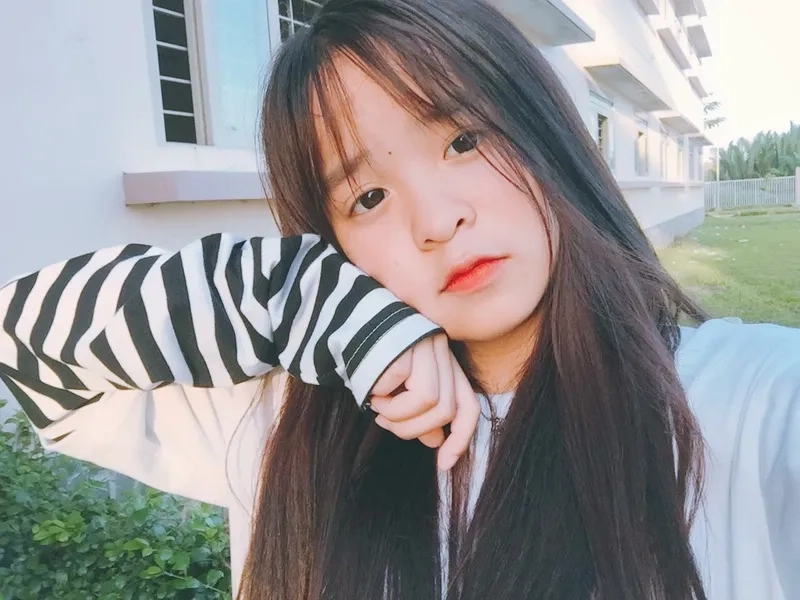 Sưu tầm gái xinh tóc ngắn đeo kính chất