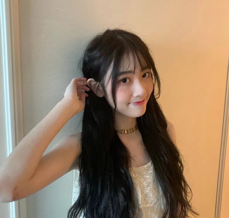 Xem bộ gái xinh tóc dài cute cực xinh