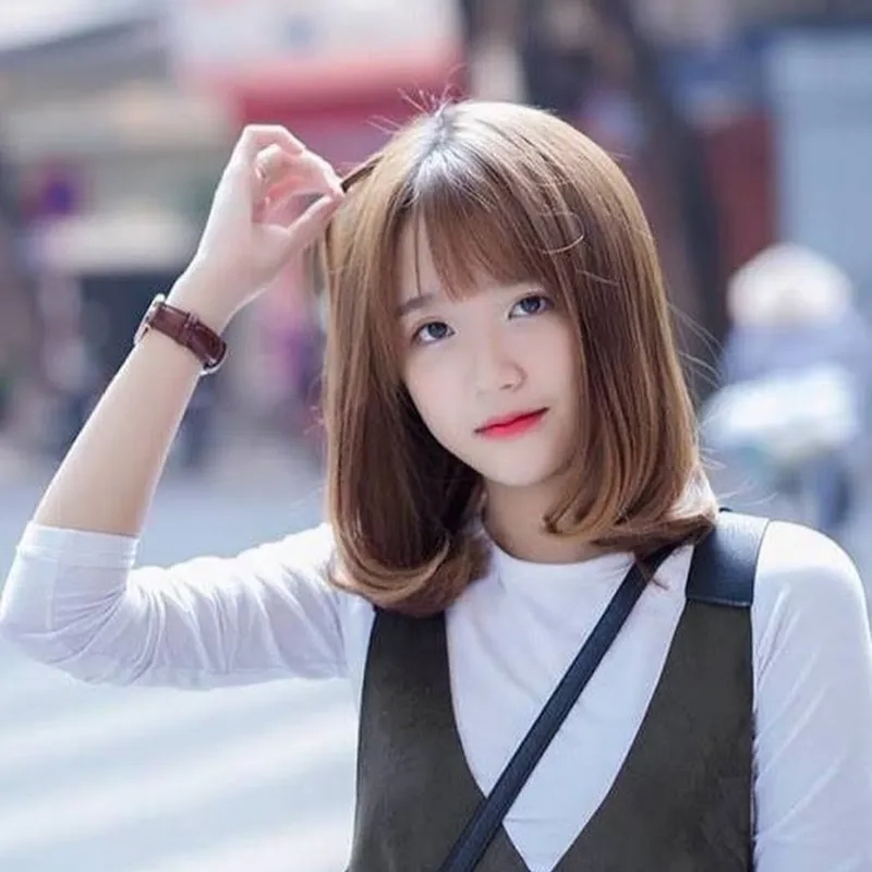 Khám phá gái xinh tóc dài đeo kính 2k10 xinh xắn