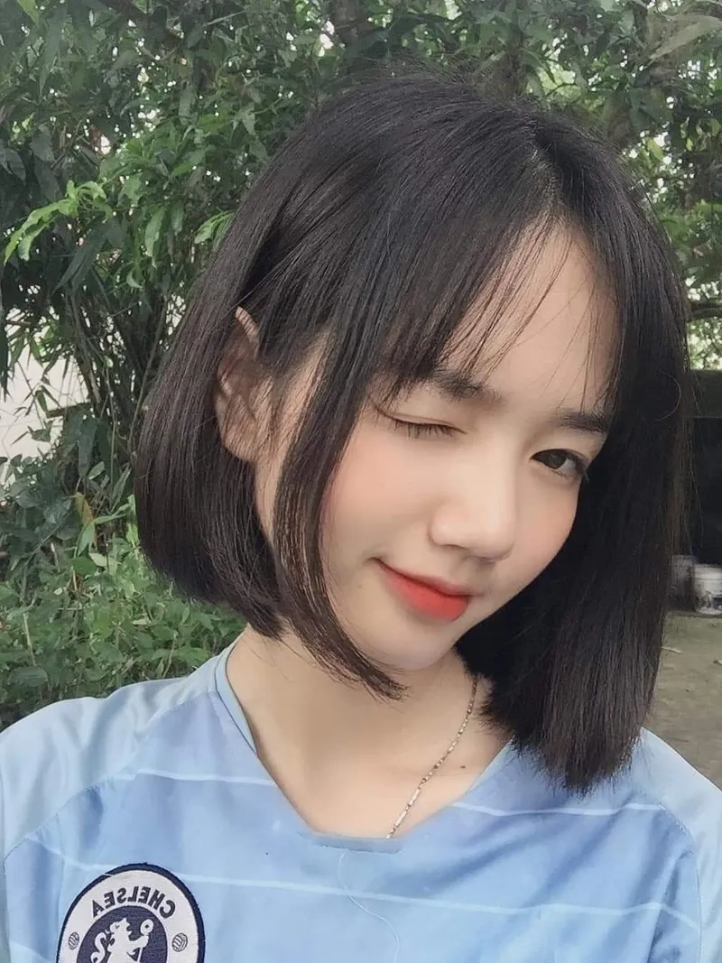 Xem ngay gái xinh tóc dài đeo kính cute hot trend
