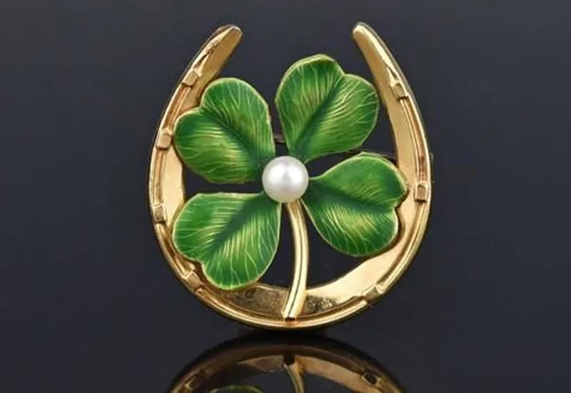 Cập nhật hình nền cute cỏ 4 lá tinh tế