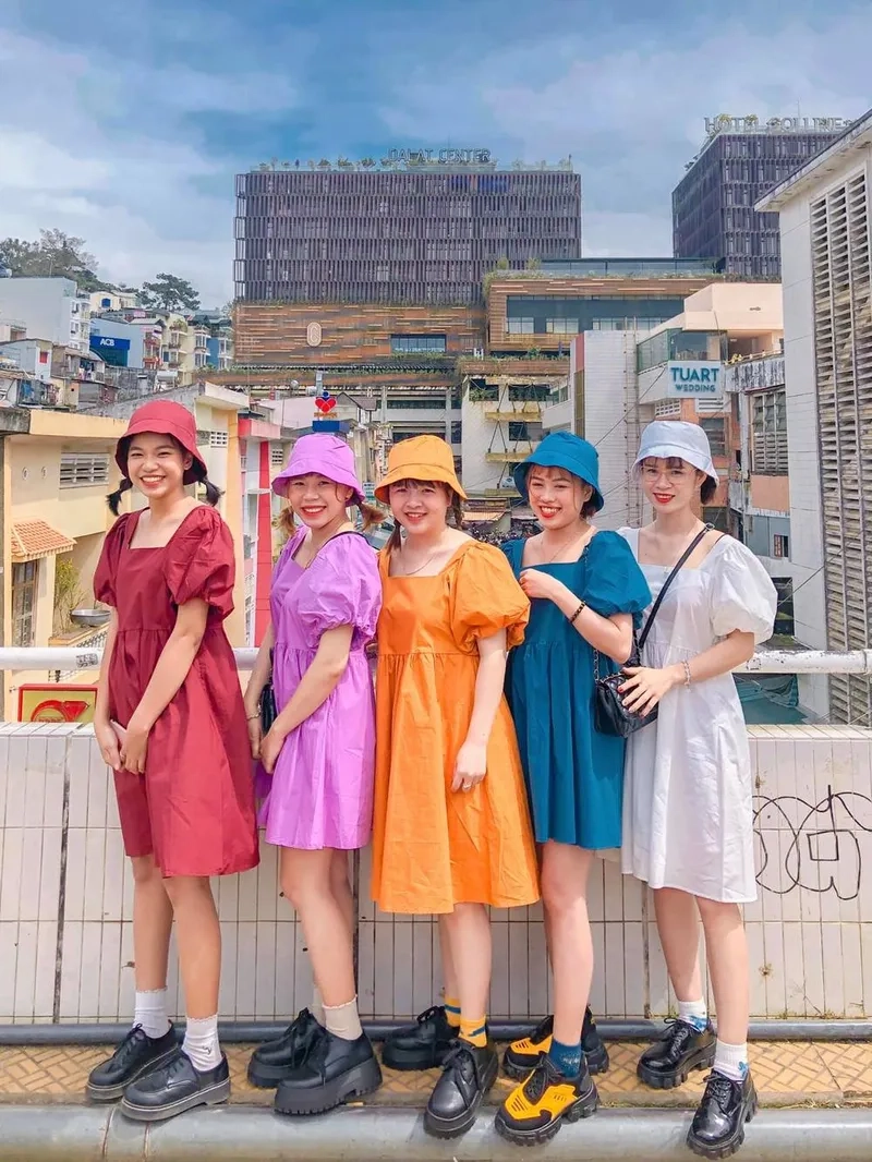 Tải ngay bộ avatar nhóm 5 người bựa lầy lội