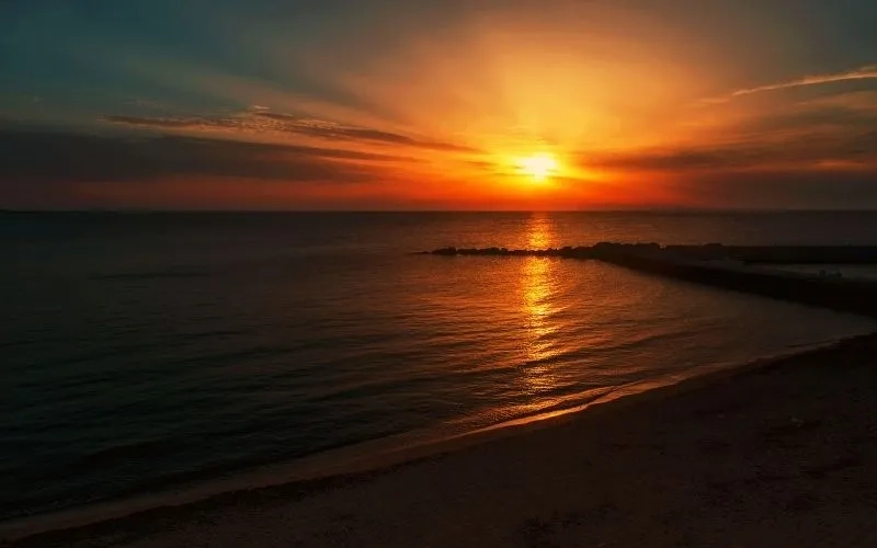 Set máy với hình nền phong cảnh anime cho máy tính đẹp