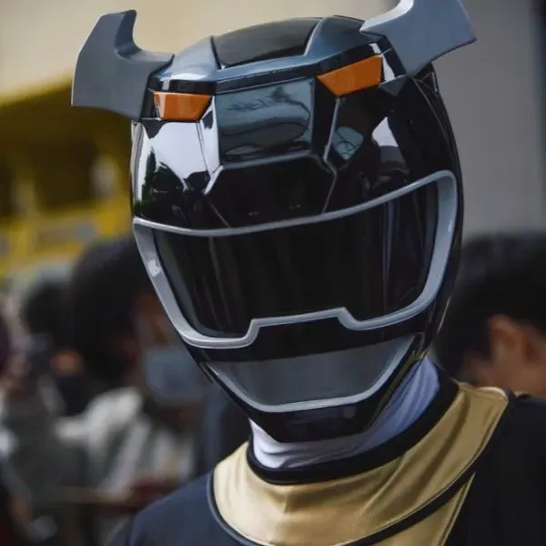 Chọn ngay avatar siêu nhân siêu nhân gao màu hồng ấn tượng