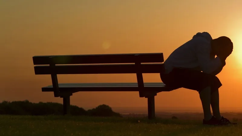 Chọn ngay avatar buồn nữ thể hiện nỗi buồn