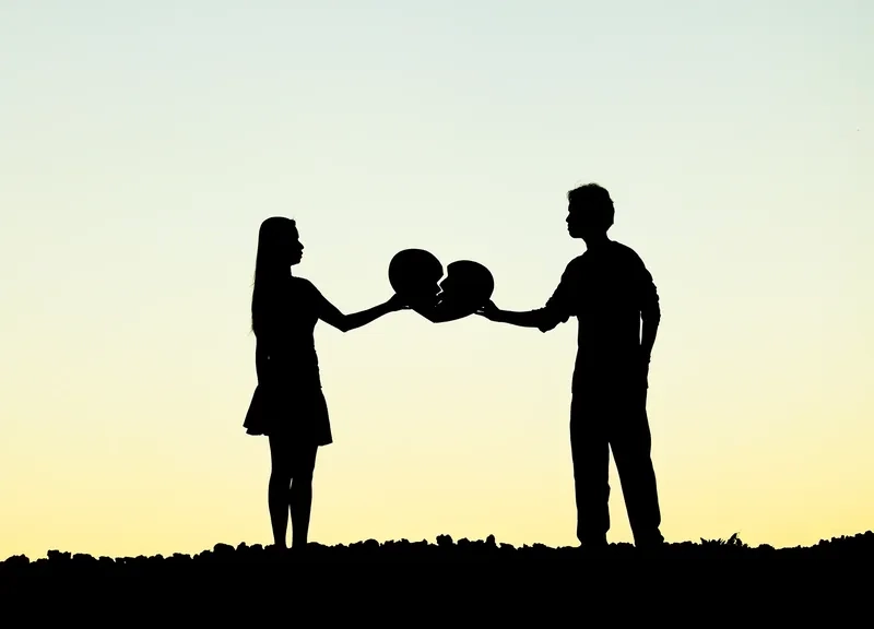 Khám phá avatar buồn nữ khóc đầy tâm trạng