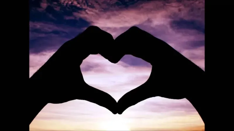 Xem ngay hình ảnh cây trái tim đẹp độc đáo