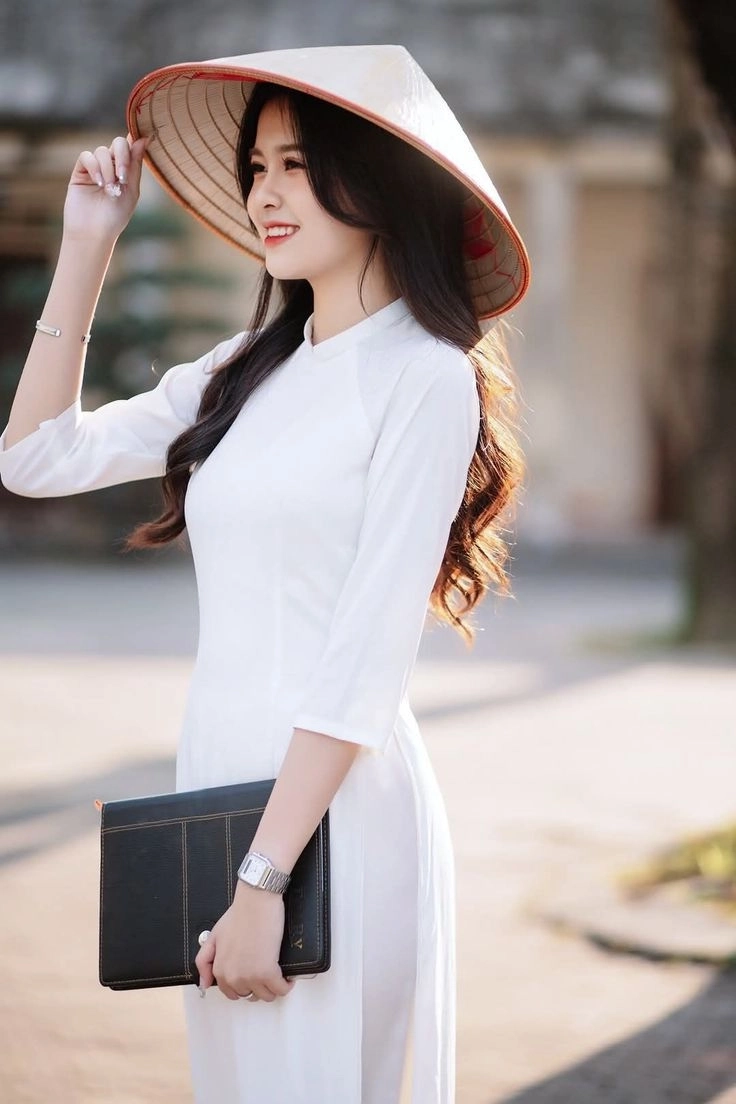 Khám phá ảnh áo dài học sinh tự nhiên tinh khôi