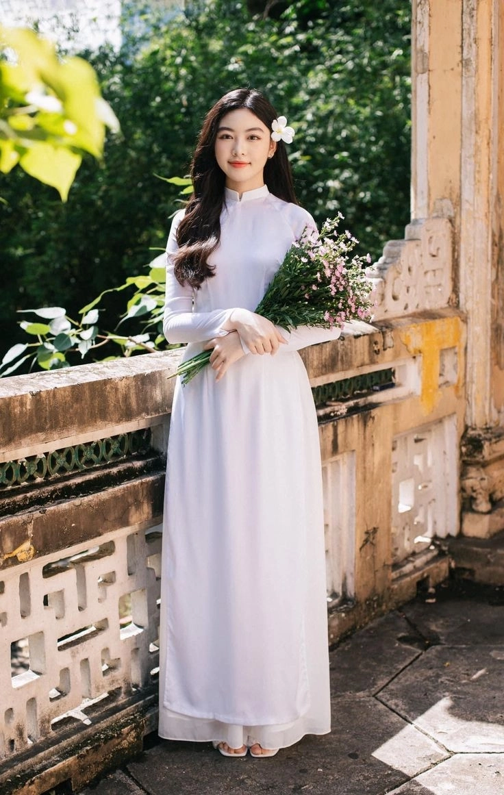 Xem ngay ảnh nữ mặc áo dài dịu dàng