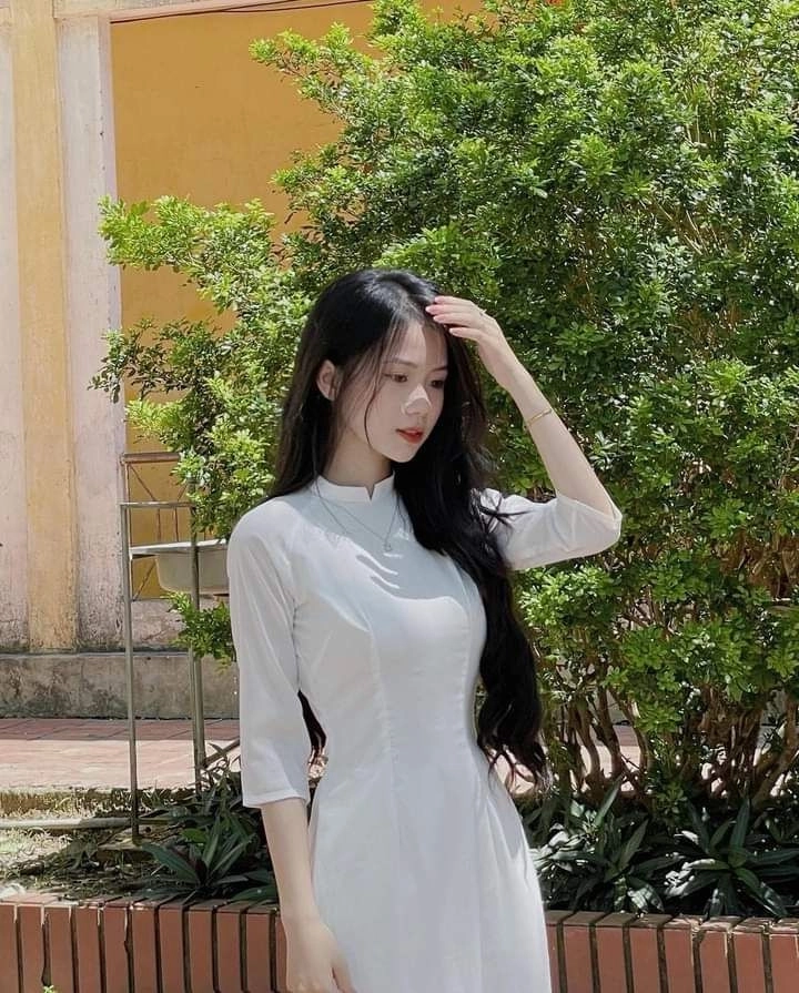 Bộ sưu tập áo dài học sinh trắng thanh lịch