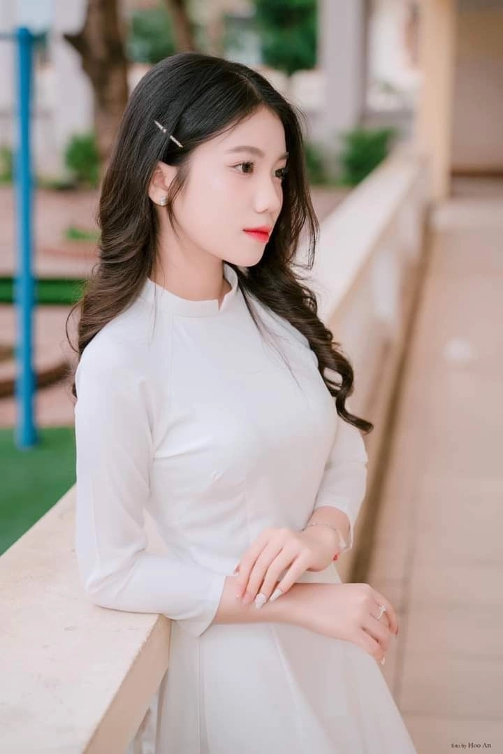 Tìm hiểu áo dài học trò duyên dáng tinh tế