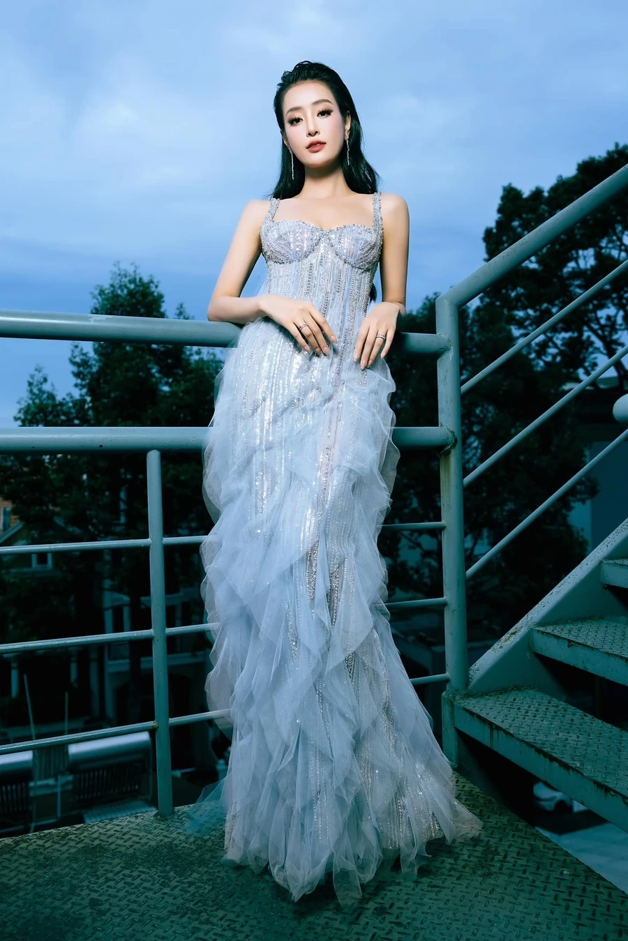 Thần thái quốc tế qua ảnh Bùi Khánh Linh Miss World 2022
