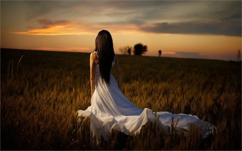 Ngắm avatar buồn ảnh nữ khóc che mặt lạ mắt