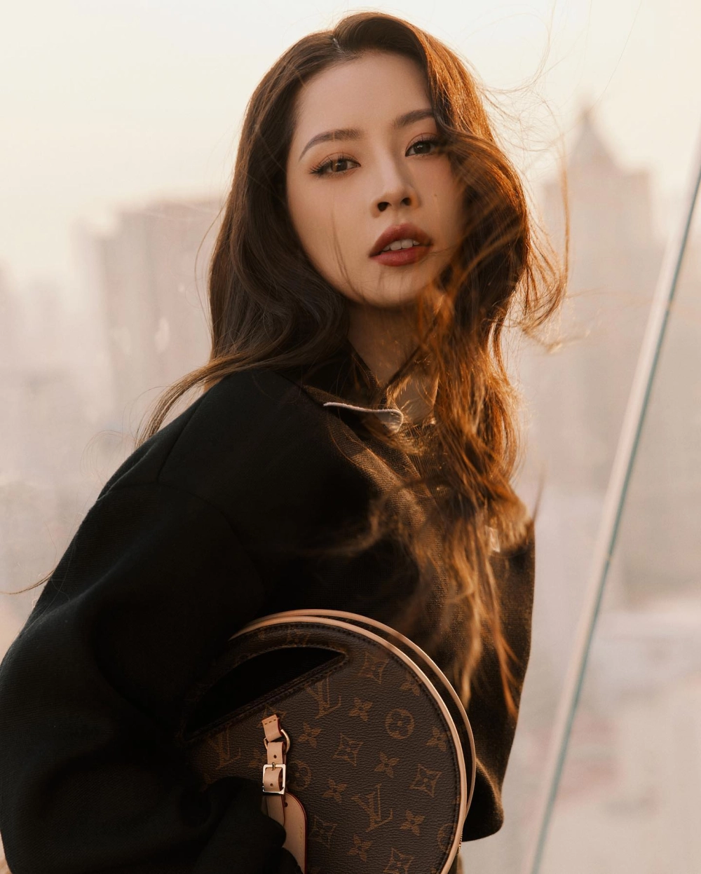 Không thể rời mắt khỏi cô gái xinh nhất trái đất này