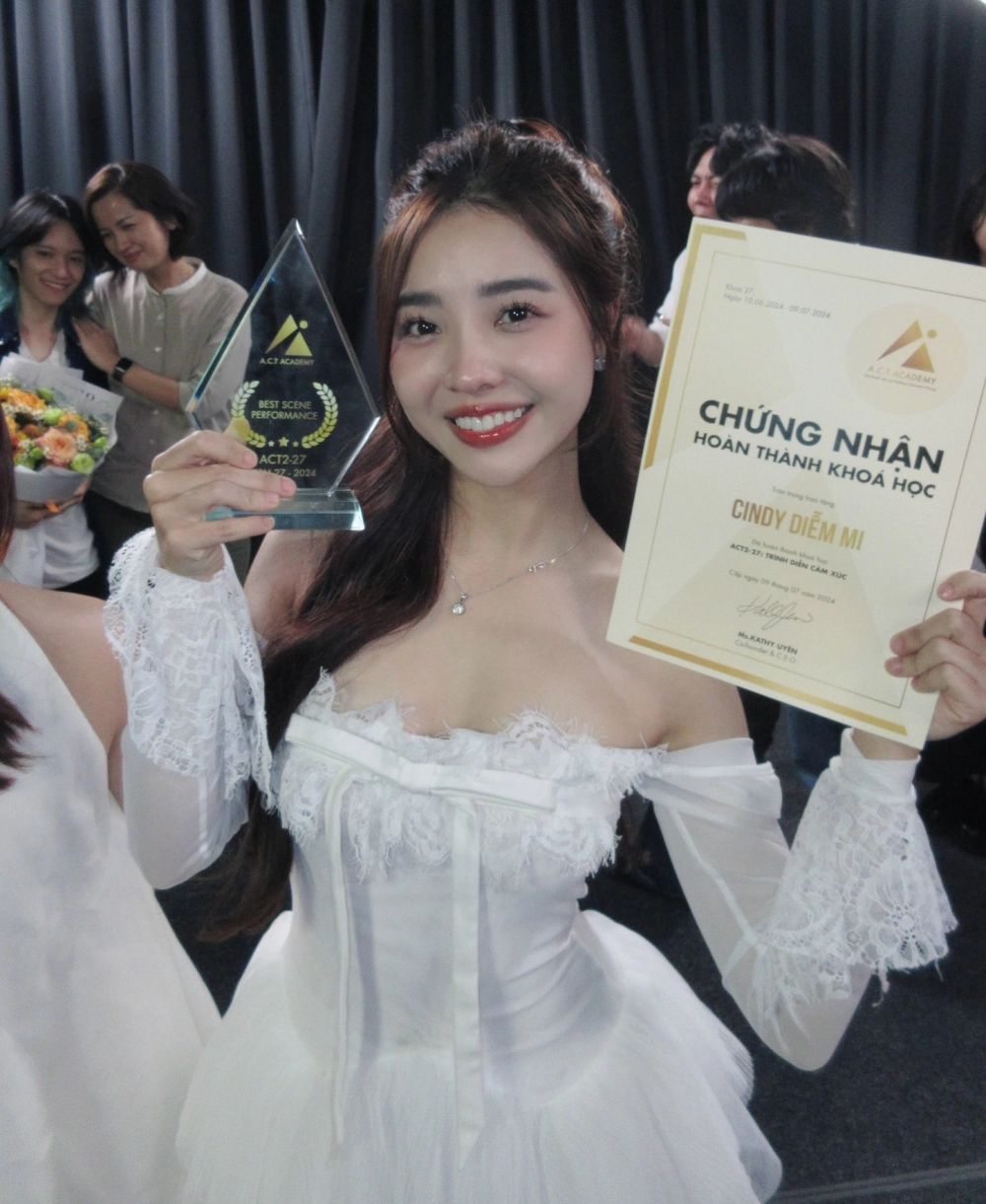 Phong cách búp bê cuốn hút trong Barbie Cindy TikTok