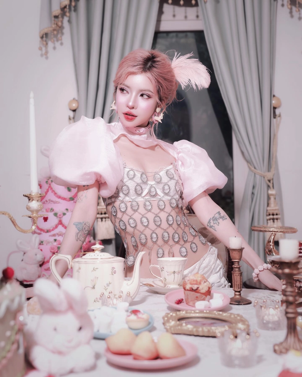 Cận cảnh nhẹ nhàng từ mặt mộc của CiiN