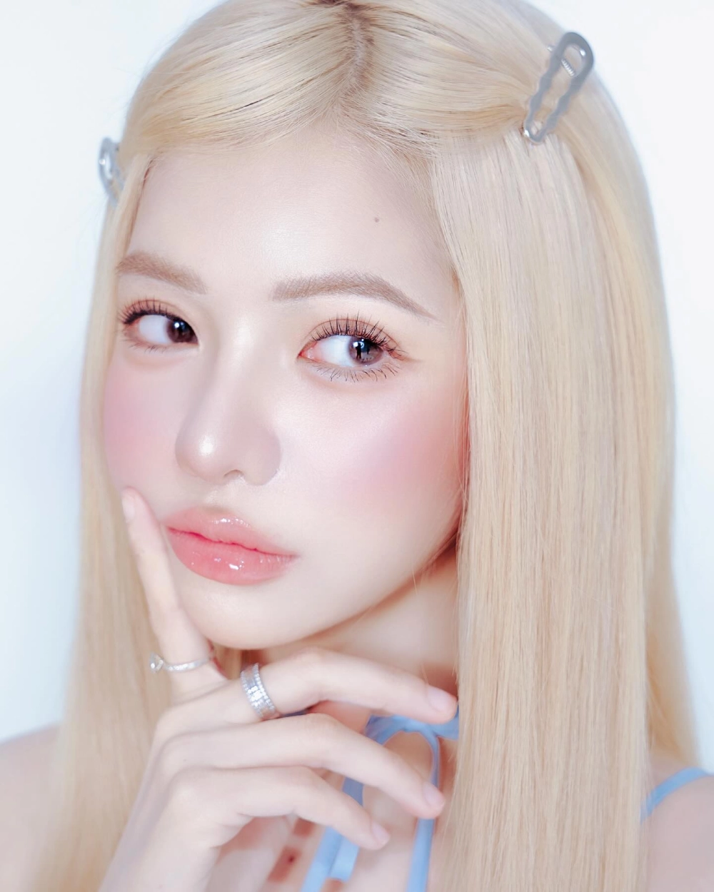 Hình ảnh gái 2k5 đẹp nhất HD sinh động và hấp dẫn