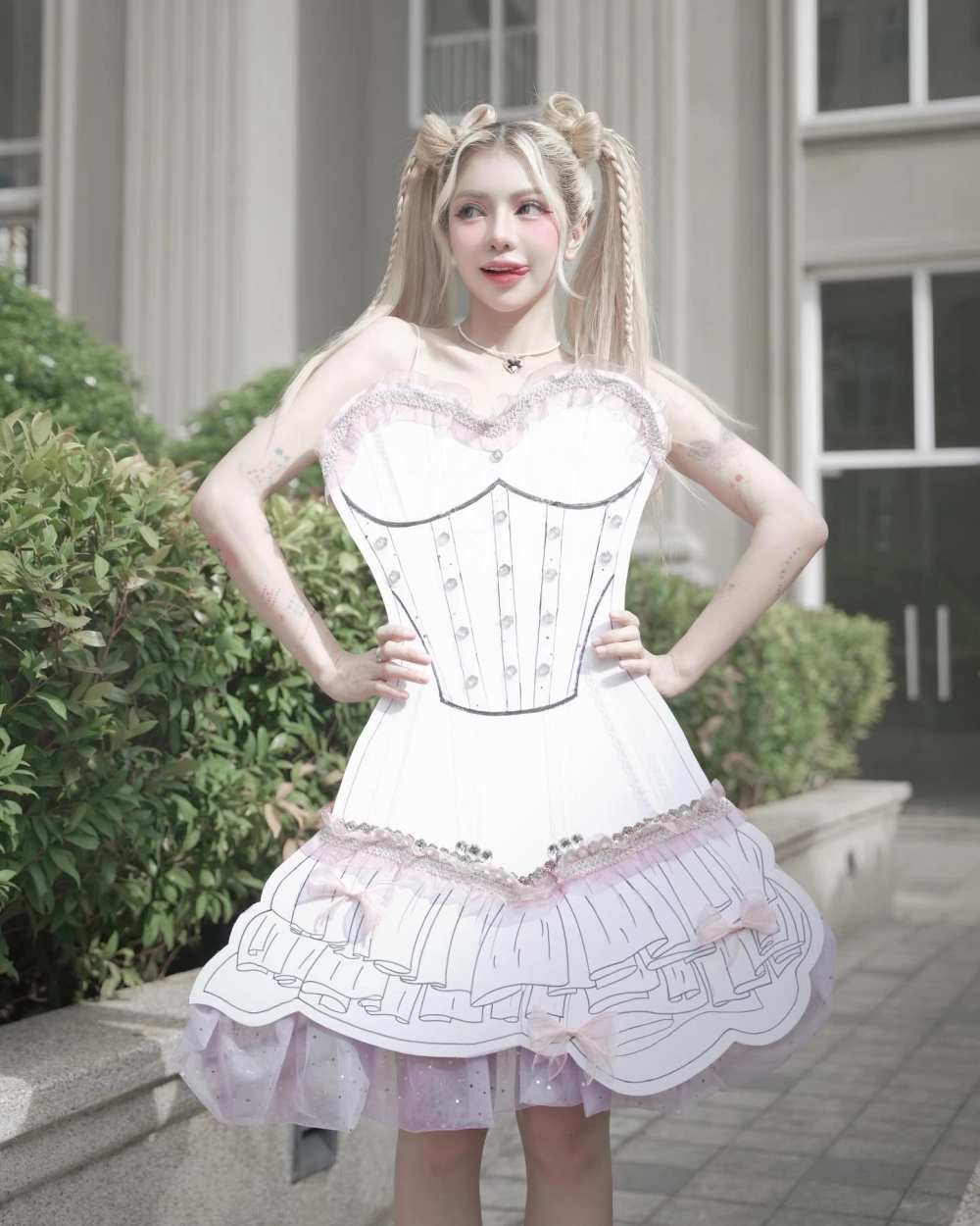 Nhan sắc không tuổi bật mí CiiN age