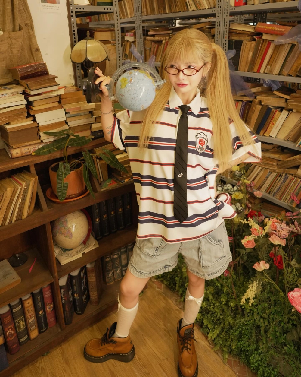 Hình ảnh đời thường hiếm khi CiiN lúc chưa phẫu thuật