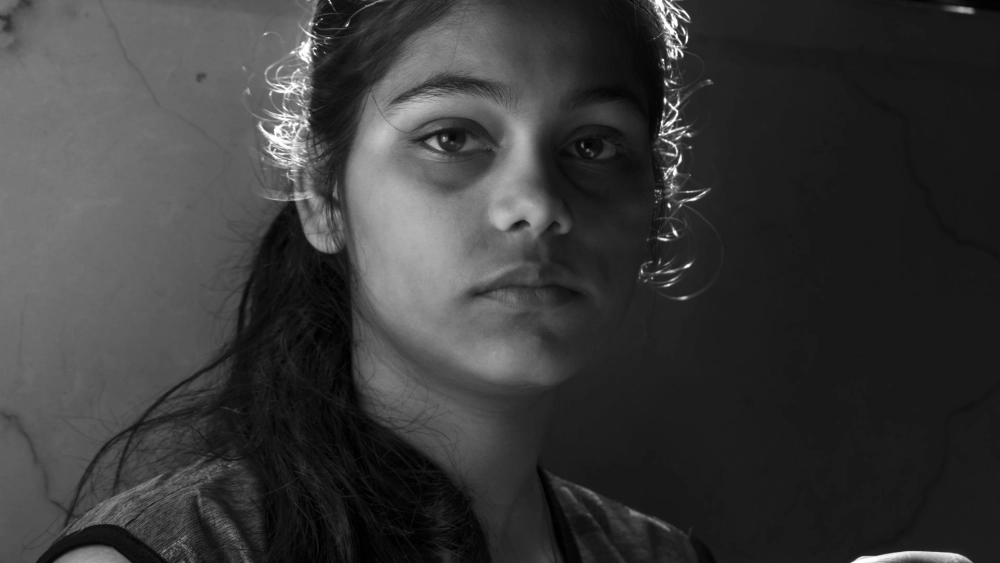 Mở ra câu chuyện với cô gái khóc cô gái khóc ảnh buồn