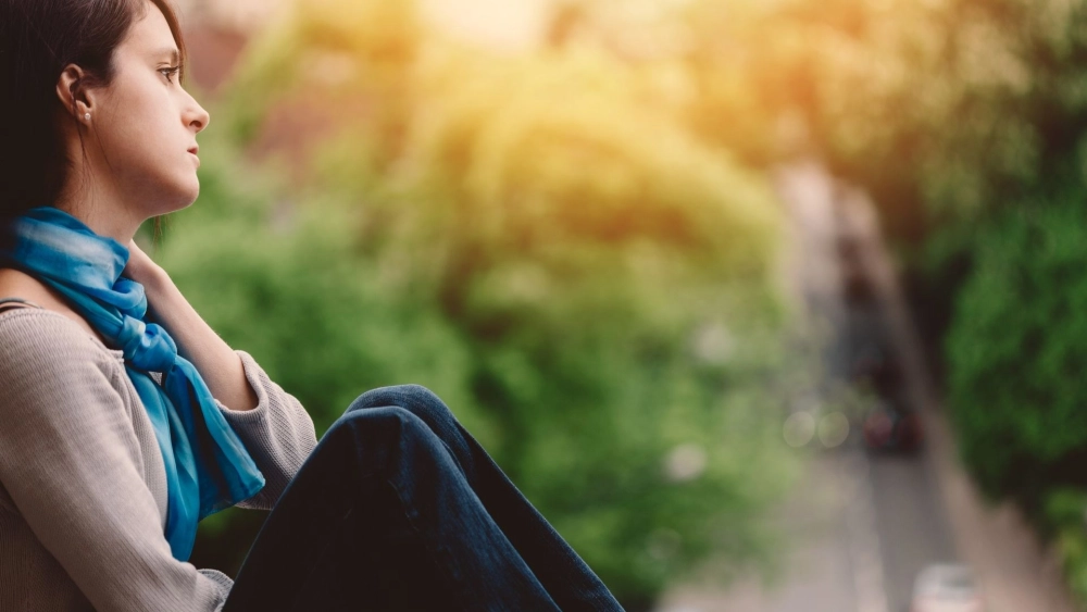 Nhìn thấy nỗi buồn qua gái ảnh buồn khóc