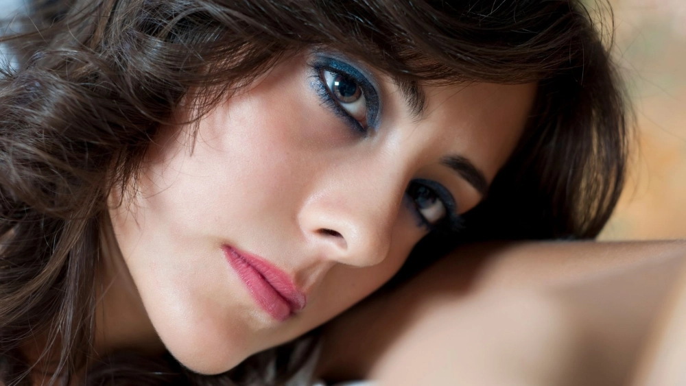 Nữ tính yếu mềm trong con gái khóc ảnh buồn nữ