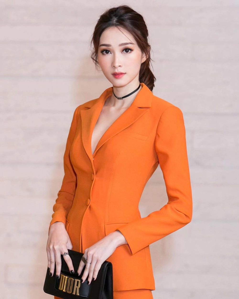 Tải ngay hình nền gái đẹp miễn phí cho điện thoại siêu dễ thương