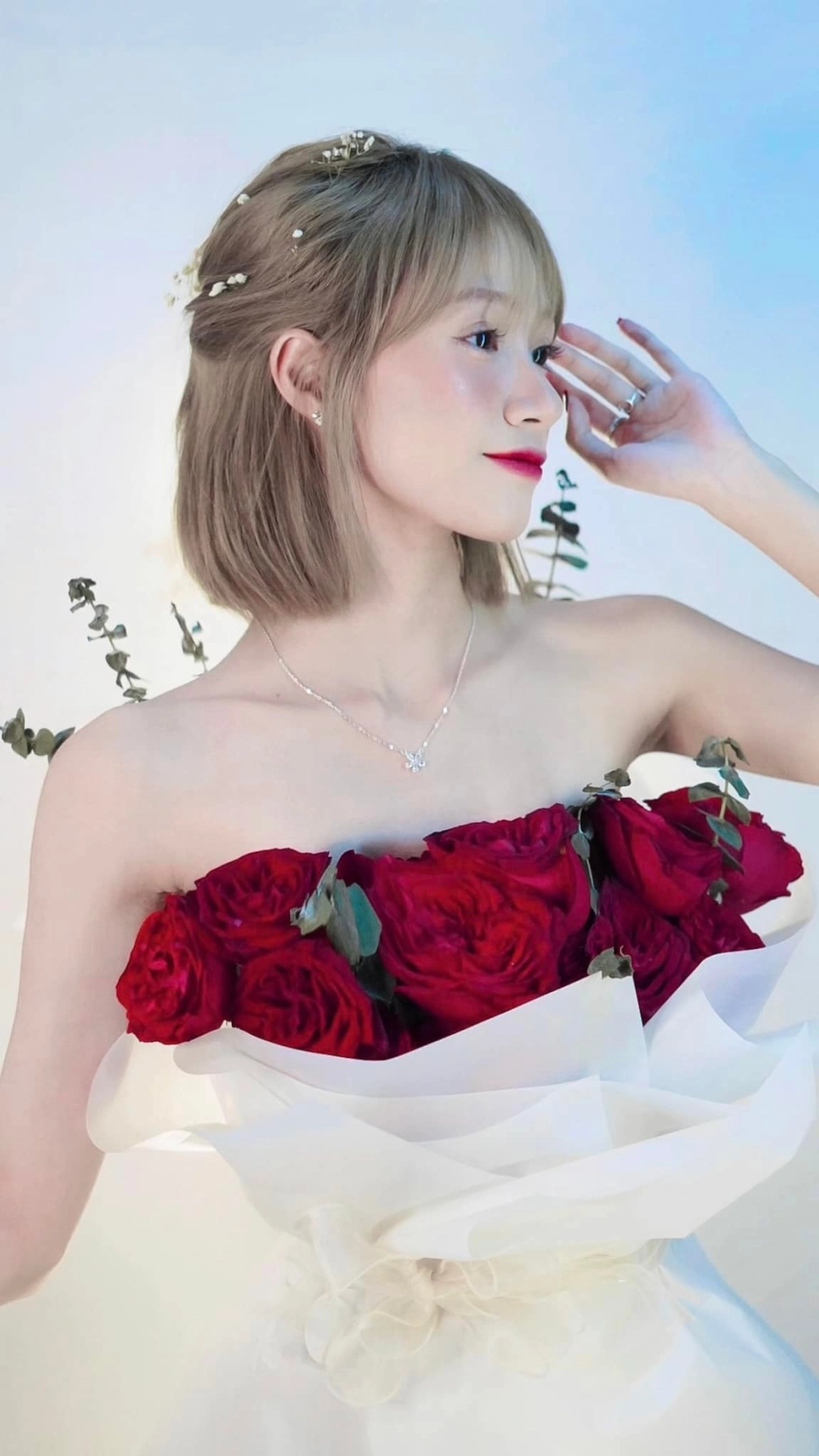 Thu hút ánh nhìn từ ảnh gái xinh cười duyên