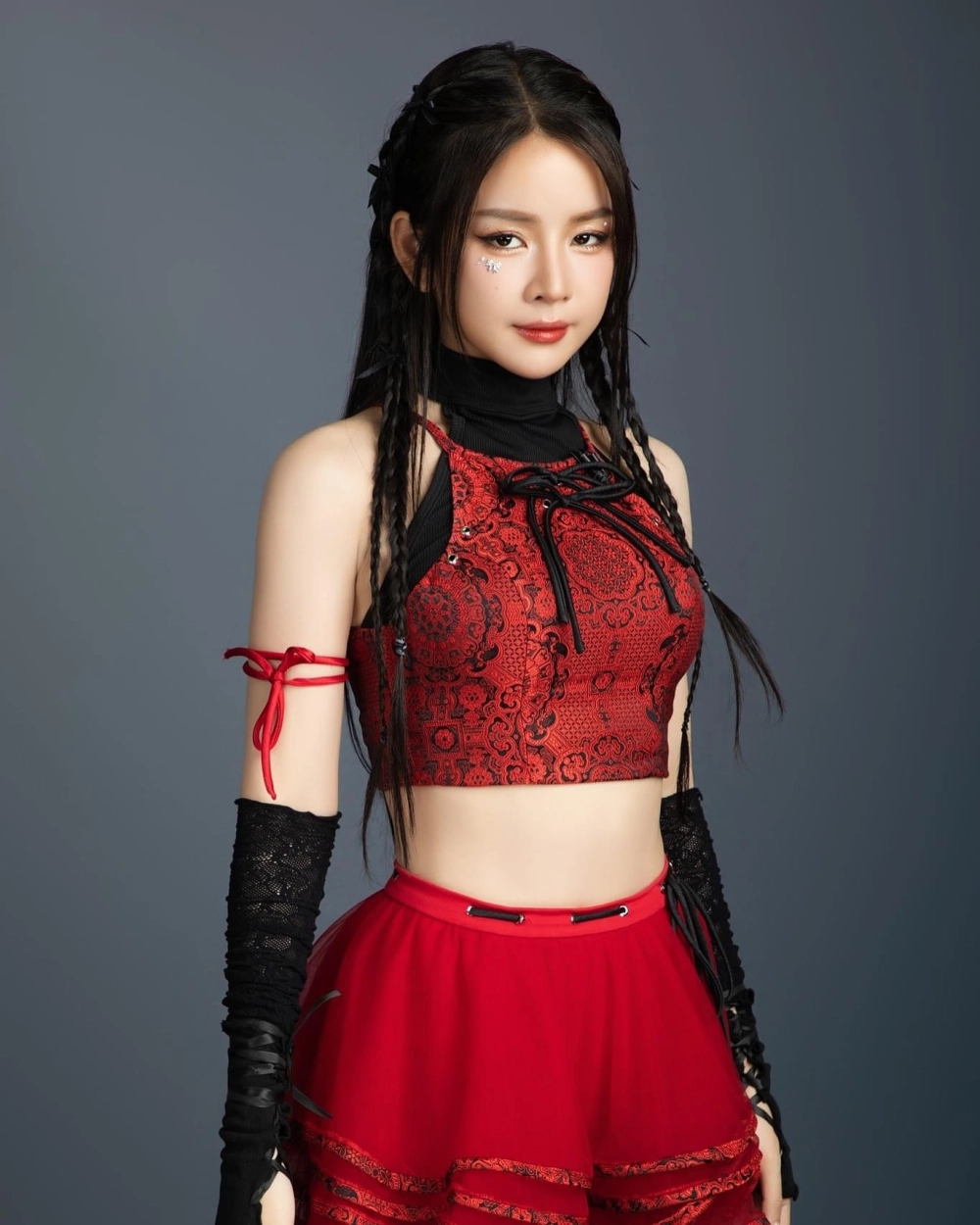 Visual chuyên nghiệp hé lộ giá thuê DJ Mie