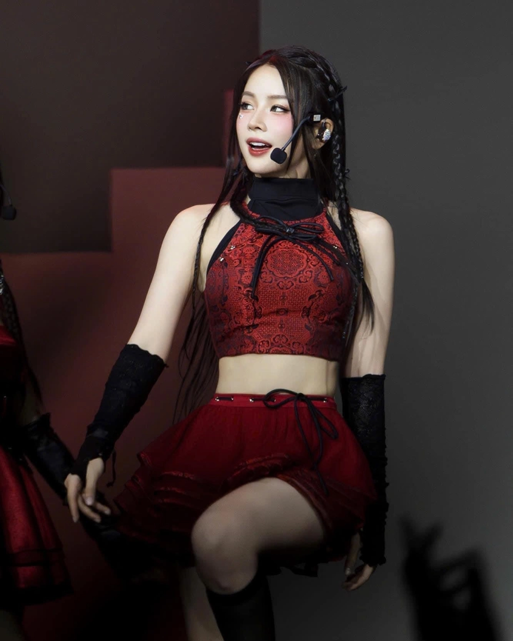 Hình nền phù hợp bổ sung tiểu sử DJ Mie