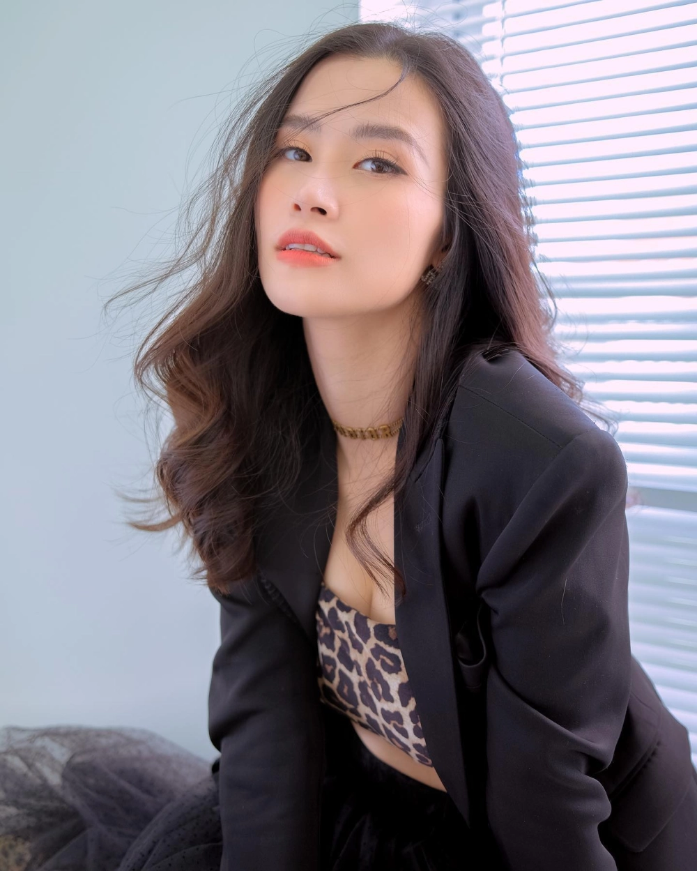 Tải ngay hình nền phô mai que con gái miễn phí cực chất