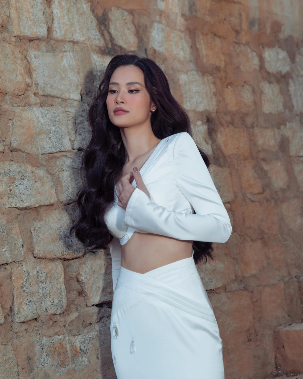 Cài đặt hình nền phô mai que con gái dễ thương cho điện thoại ngay