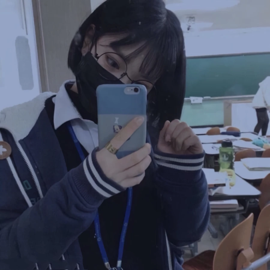 Ngắm nhìn hình nền cô gái anime dễ thương