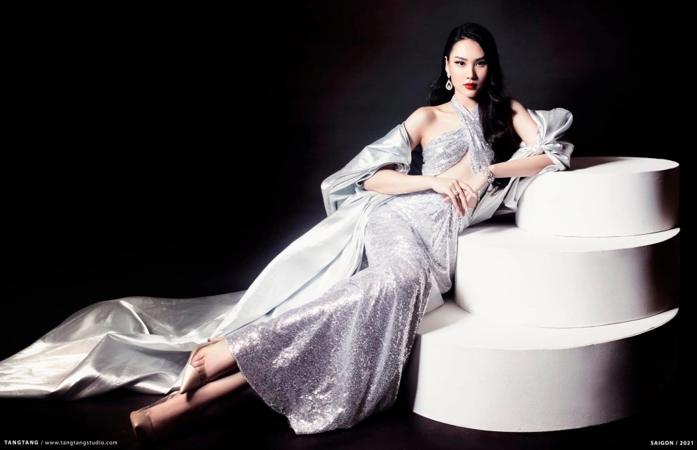 Thêm nét yêu kiều qua hình nền gái xinh 4K cho máy tính dễ thương