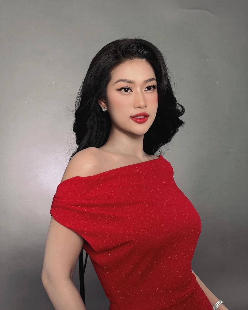 Tải avatar gái xinh phong cách Instagram cực nghệ và sang