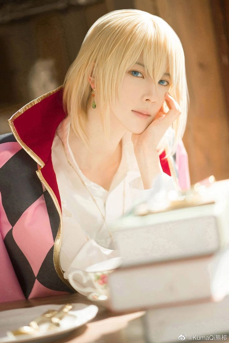 Howl's cosplay mang khí chất lãng tử mê hồn