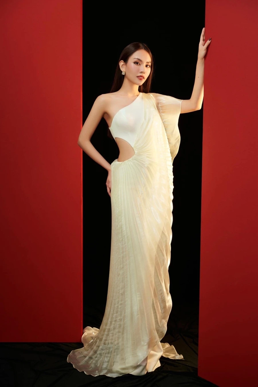 Khoảnh khắc thanh tú bật mí cao mét bao nhiêu