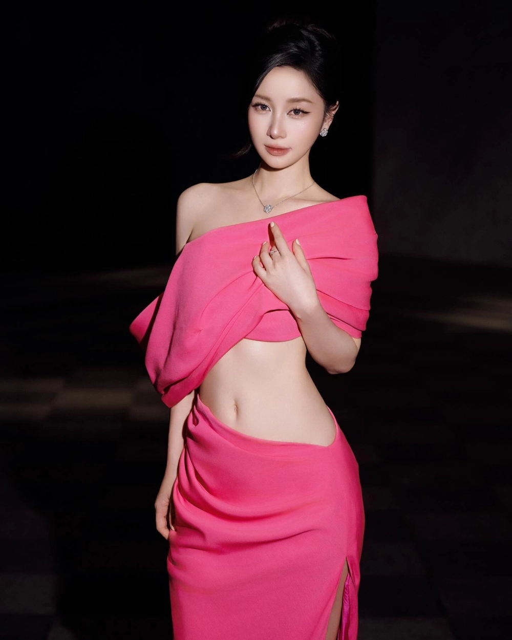 Visual nữ sinh gây thương nhớ trong tháng năm rực rỡ Jun Vũ