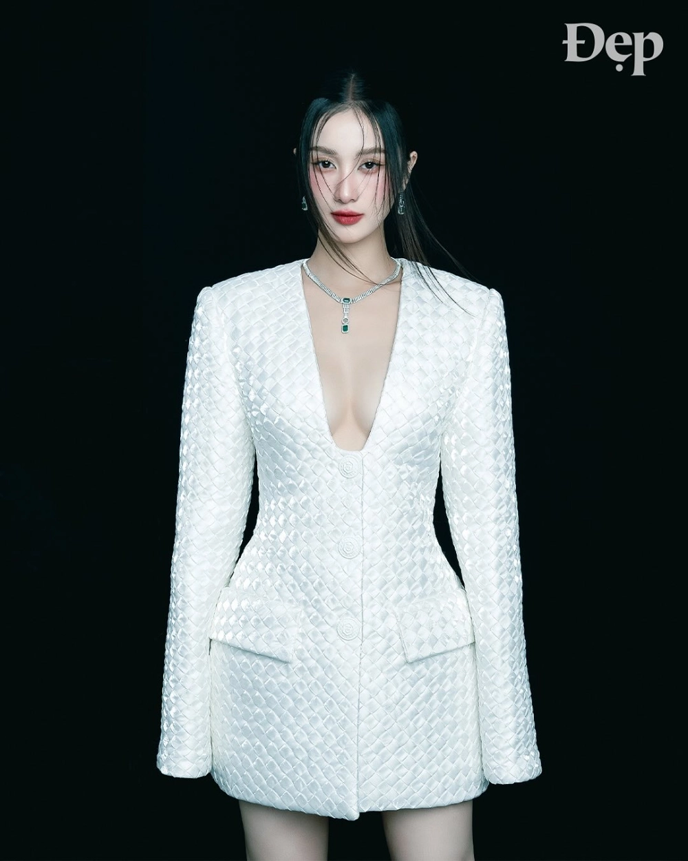 Nhan sắc thay đổi khiến fan bàn tán Jun Vũ phẫu thuật