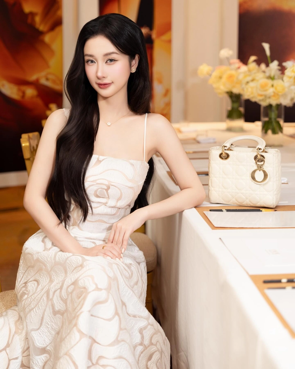 Ảnh thuở thiếu niên hé lộ Jun Vũ sinh năm bao nhiêu