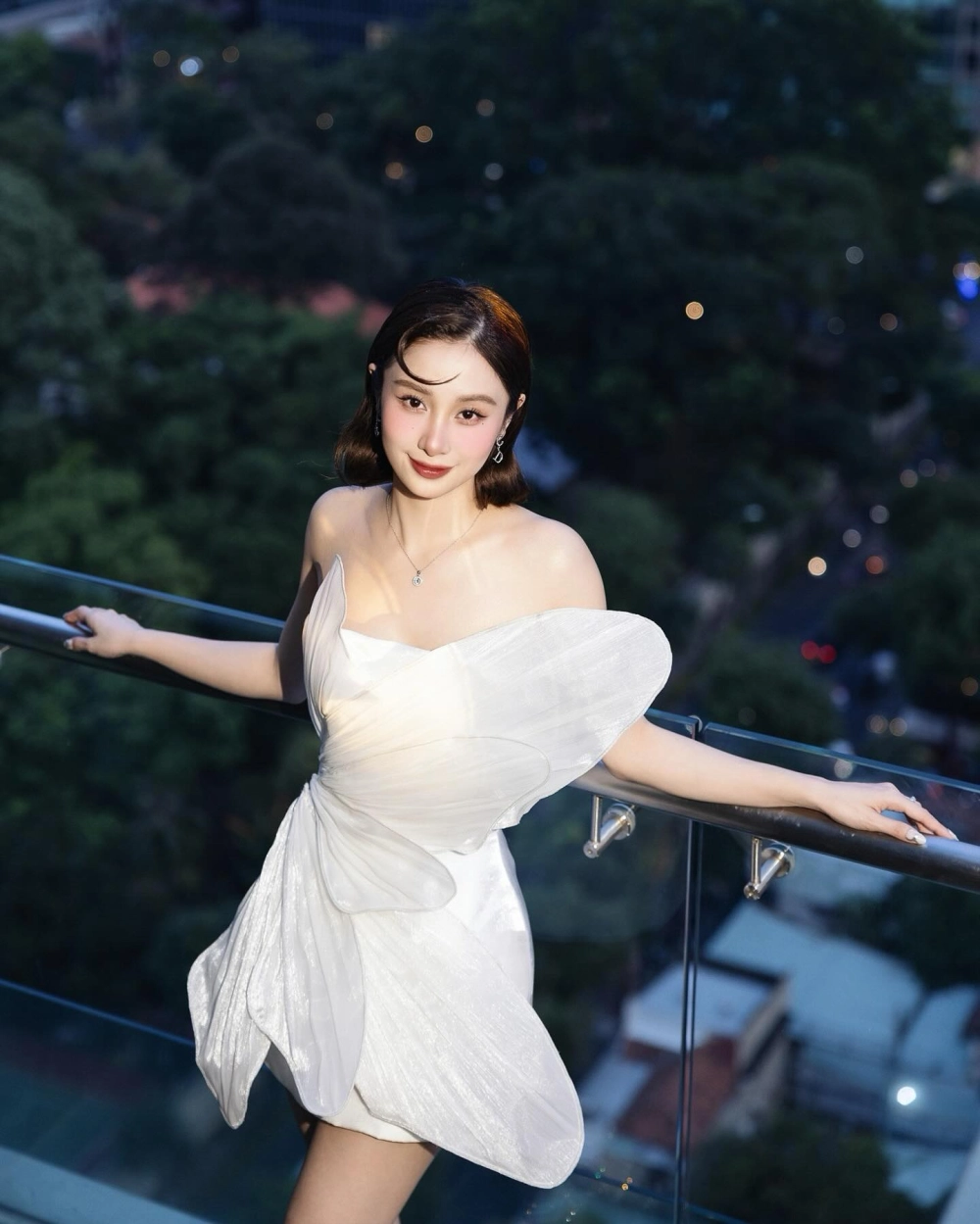 Hồn nhiên rạng rỡ với ảnh gái đẹp 14 tuổi